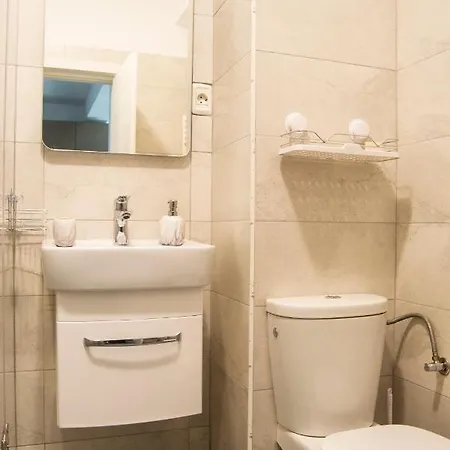 Oshoo Apartment- Powered By Jvs *