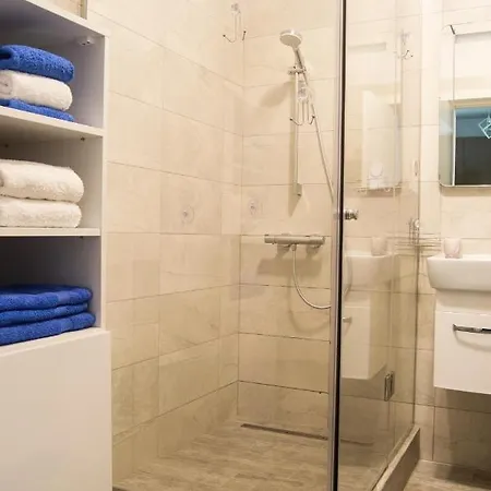 Oshoo Apartment- Powered By Jvs Apartment