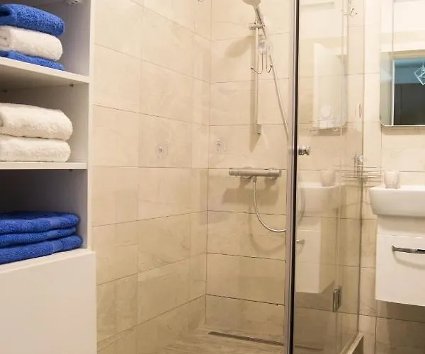 Oshoo Apartment- Powered By Jvs Apartment